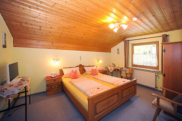Schlafzimmer der Ferienwohnung im Bayerischen Wald